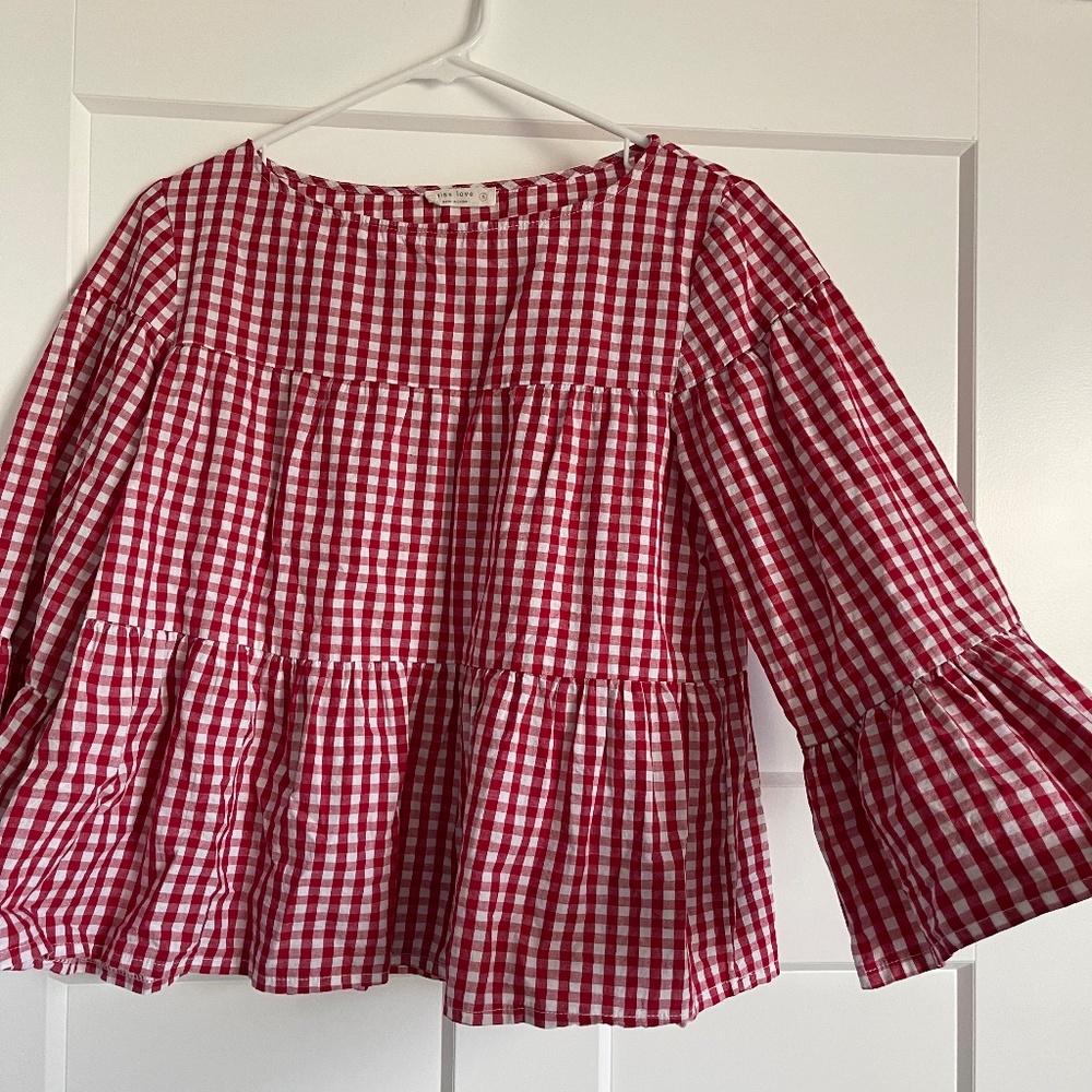 Red checkered top
